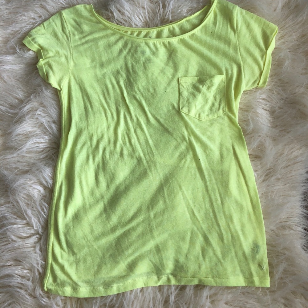 Yellow t shirt!